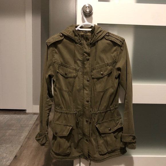 ARITZIA JACKET - Picture 3 of 6